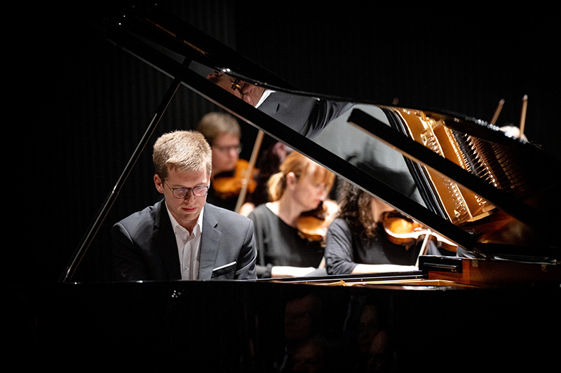 Filharmonie Brno: Bedřich Smetana 200, 28. února 2024, Janáčkovo divadlo, Brno – Marek Kozák (foto Jakub Joch)