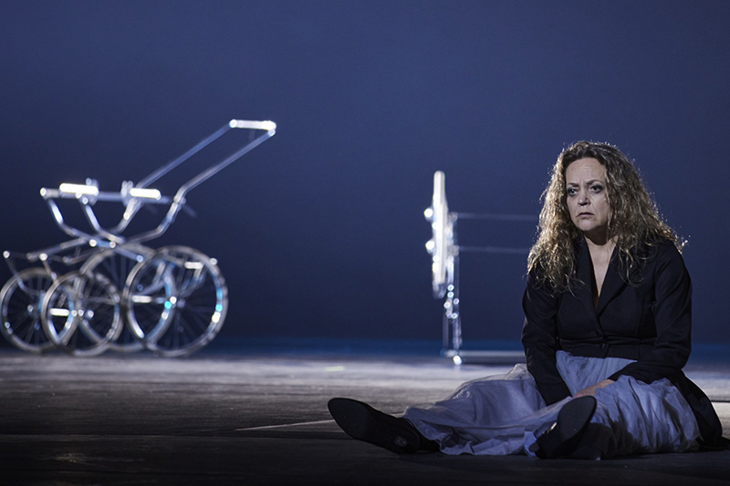 Richard Strauss: Žena beze stínu (Die Frau ohne Schatten), Semperoper Dresden (foto Ludwig Olah)