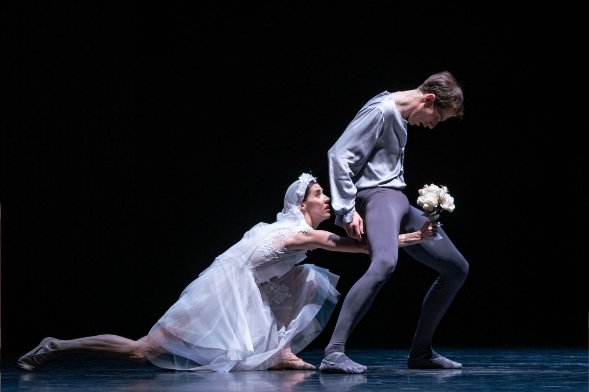 Johan Inger: Peer Gynt – Svetlana Gileva, Christian Bauch (zdroj Semperoper Dresden, foto Ian Whalen)