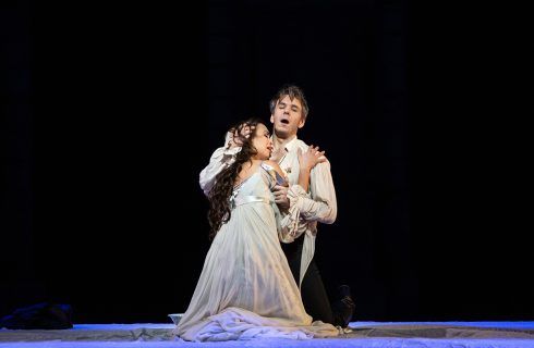 Charles Gounod: Romeo et Juliette, Metropolitan Opera New York – Nadine Sierra a Benjamin Bernheim (zdroj Aerofilms)
