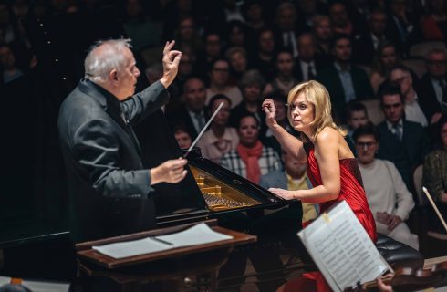 Symfonický orchestr hl. m. Prahy FOK: Američan v Paříži, 24. dubna 2024, Obecní dům – Leonard Slatkin a Olga Kern (foto Petr Chodura)