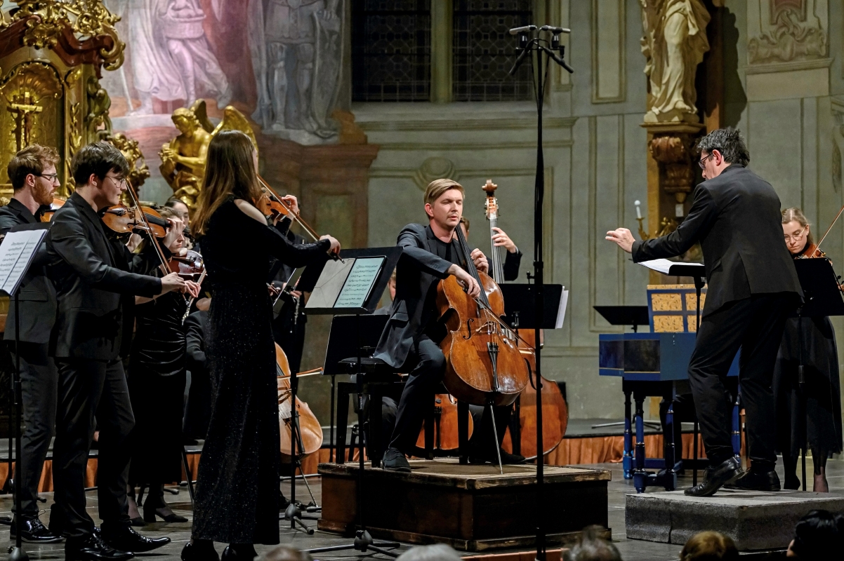 Tomáš Jamník, Václav Luks, Orchestr Akademie komorní hudby, 23. dubna 2024, Kostel sv. Šimona a Judy, Praha (zdroj Symfonický orchestr hl. m. Prahy FOK)