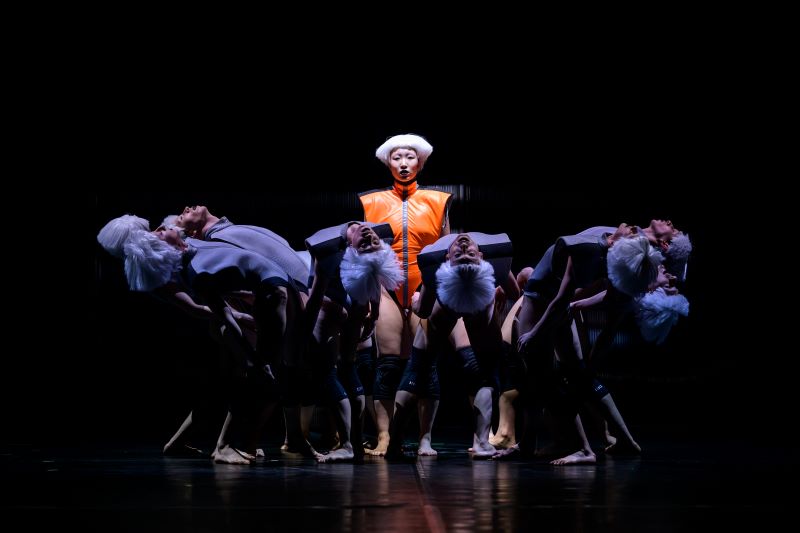 Balet NDM, Rapsodie Bohemia – Ikarie (Yu Matsumoto, foto Serghei Gherciu)