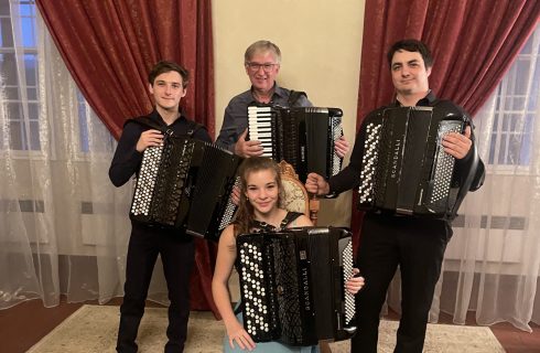 Andrea Šulcová, Martin Šulc, Ladislav Horák, Filip Kratochvíl (zdroj Czech Accordion Ensemble)