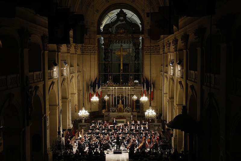 Janáčkova filharmonie Ostrava v pařížské invalidovně (foto Caroline Doutre)