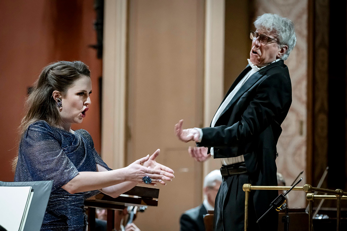 Česká filharmonie • Giovanni Antonini, 8. května 2024, Rudolfinum – Louise Alder a Giovanni Antonini (zdroj Česká filharmonie)