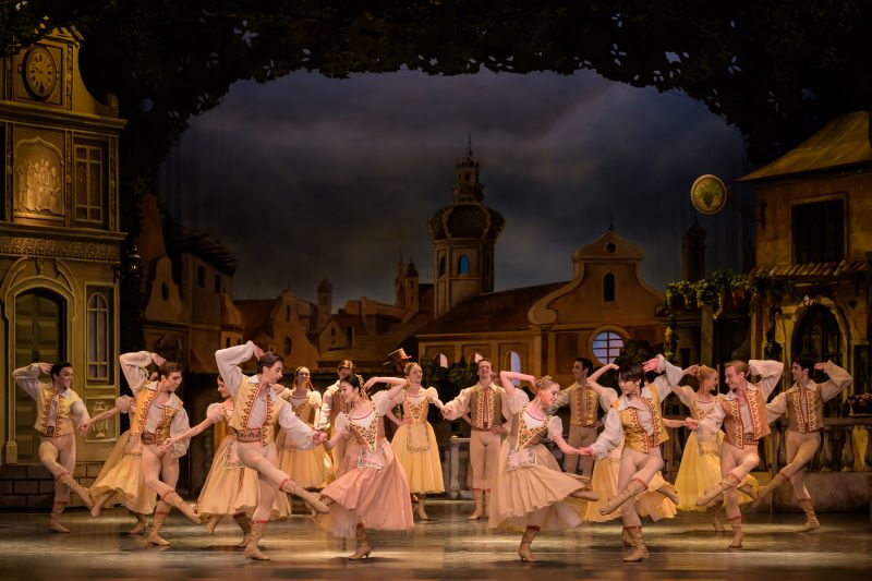Balet Národího divadla – Coppélia (foto Serghei Gherciu)