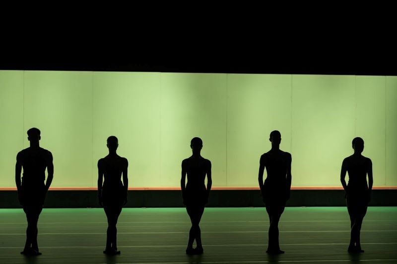 Národní divadlo moravskoslezské – Ohad Naharin: Hora (foto Serghei Gherciu)