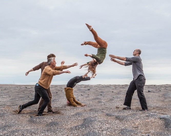 Hringleikur Circus Company (foto archiv festivalu Letopruhy)