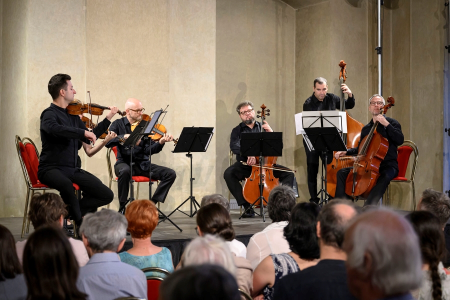 Letní slavnosti staré hudby: Le Salon de musique 18. července 2024, Letní refektář Strahovského kláštera, Praha (zdroj Letní slavnosti staré hudby, foto Petra Hajská)