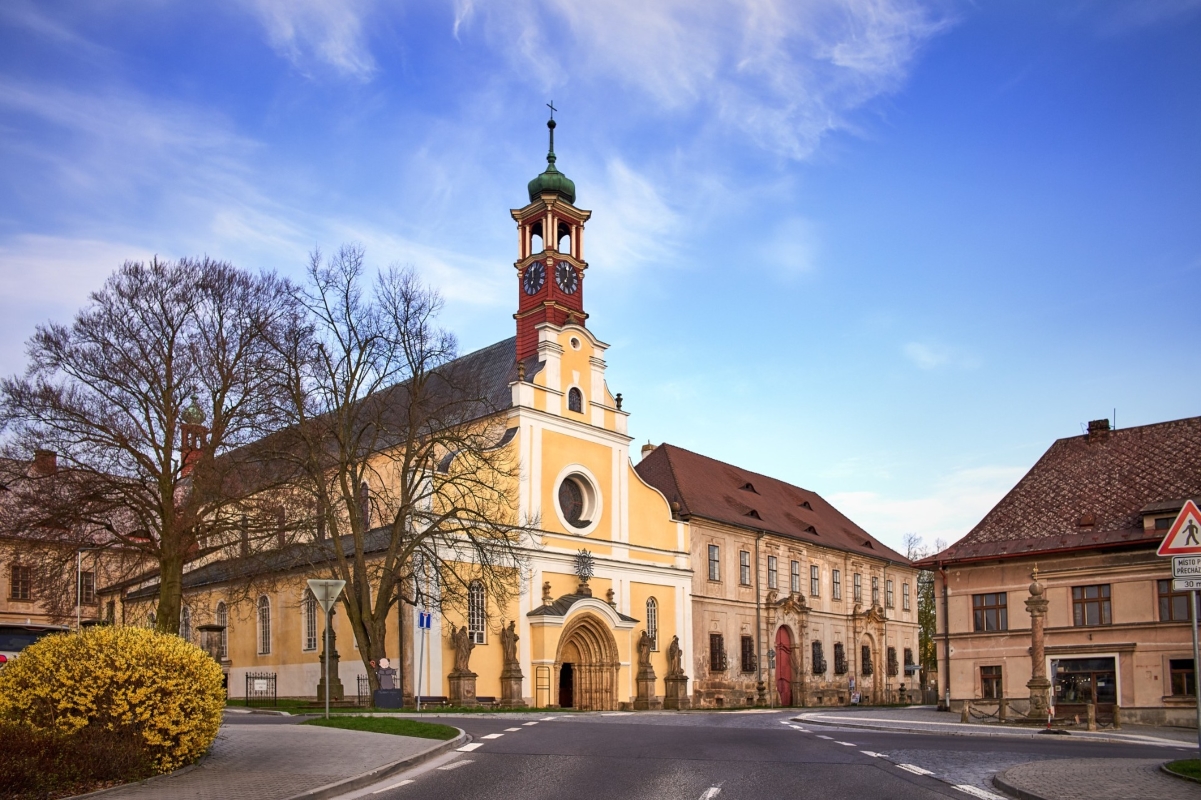 Kostel Nanebevzetí Panny Marie v Polici nad Metují (zdroj Farnost Teplice)