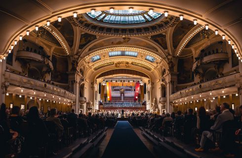 Smetanova síň, Obecní dům (zdroj Symfonický orchestr hl. m. Prahy FOK)