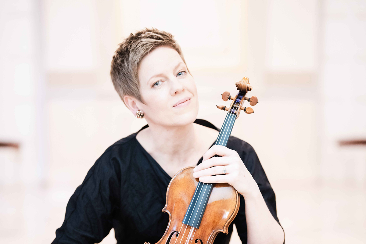 Isabelle Faust (foto Marco Borggreve)