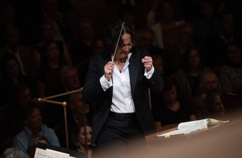 Česká filharmonie · Nathalie Stutzmann, 9. října 2024, Rudolfinum, Dvořákova síň – Nathalie Stutzmann (foto Eliška Dobnerová)