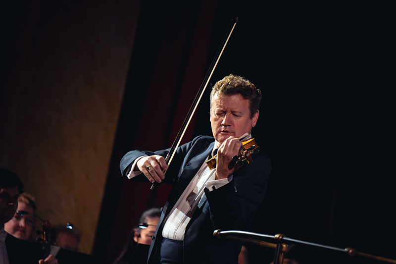 Narozeninový koncert Symfonického orchestru hl. m. Prahy FOK, 23. října 2024, Radiopalác, Praha – Ivan Ženatý (foto Petr Chodura)