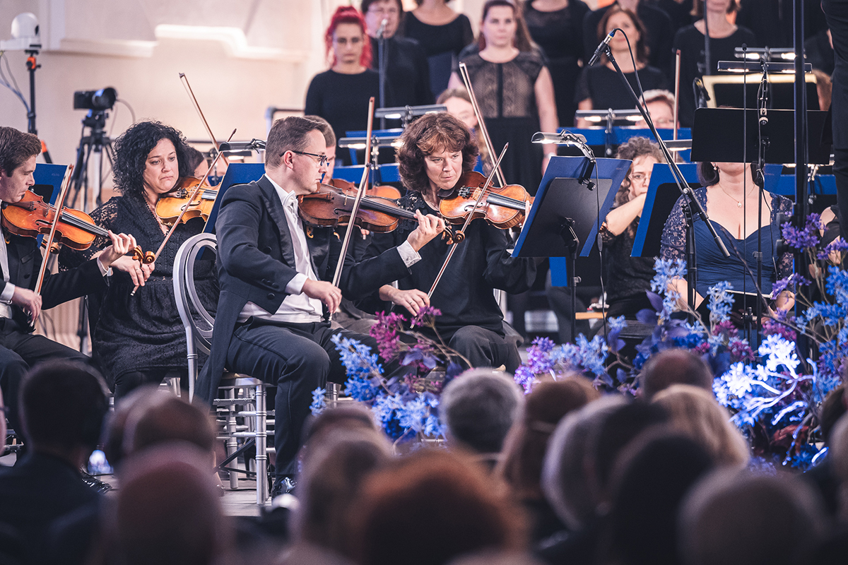 Lednicko-valtický hudební festival: Závěrečný galakoncert, 12. října 2024, Zámecká jízdárna Valtice – Janáčkova filharmonie Ostrava a Pěvecký sbor Gaudeamus Brno (foto Pavel Kristián jr.)