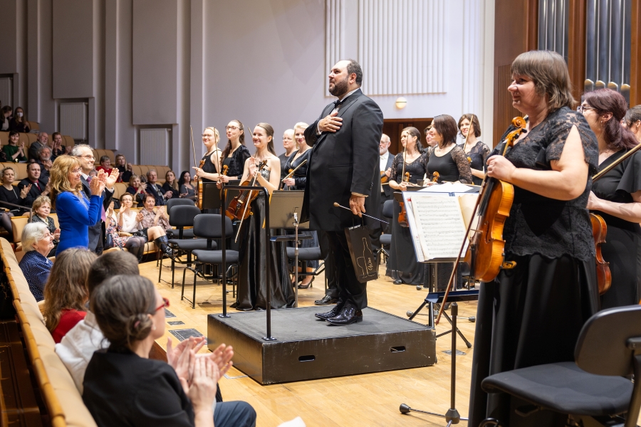 Vahan Mardirossian (zdroj Komorní filharmonie Pardubice)