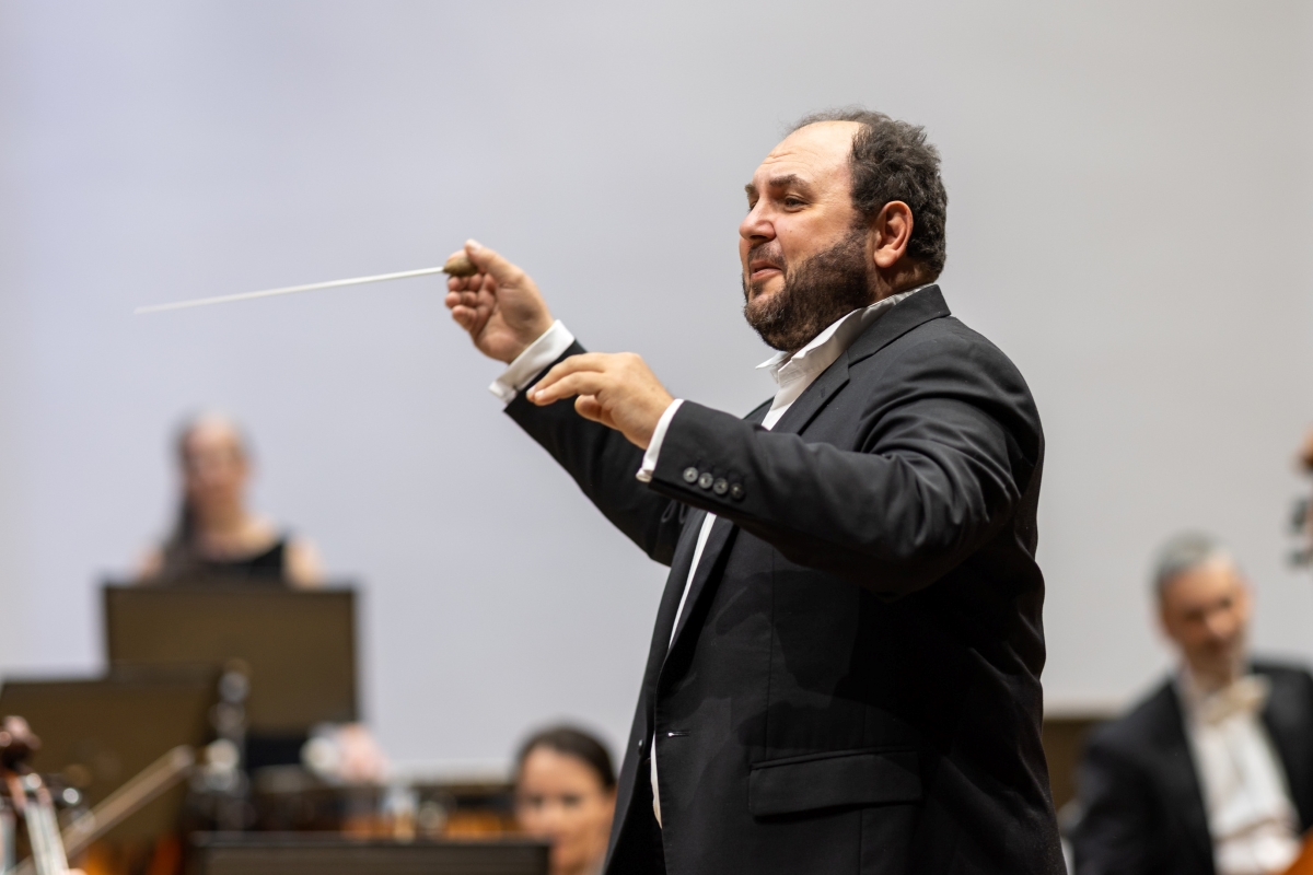 Vahan Mardirossian (zdroj Komorní filharmonie Pardubice)