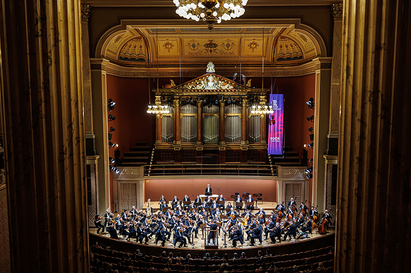 Symfonický orchestr Českého rozhlasu: Renaud Capuçon hraje a diriguje, 9. prosince 2024, Rudolfinum, Dvořákova síň (foto Michal Fanta)