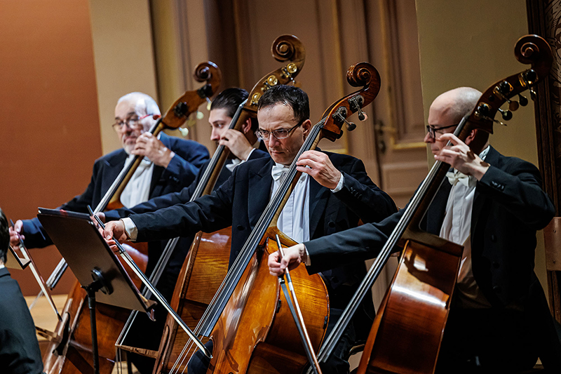 Symfonický orchestr Českého rozhlasu: Renaud Capuçon hraje a diriguje, 9. prosince 2024, Rudolfinum, Dvořákova síň (foto Michal Fanta)