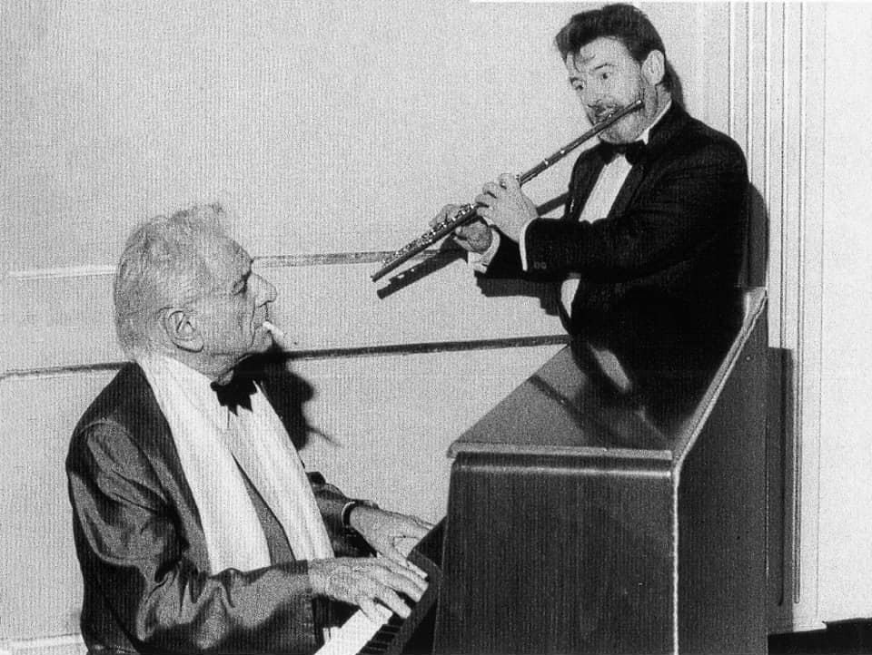 Leonard Bernstein a Sir James Galway (zdroj Sir James Galway)