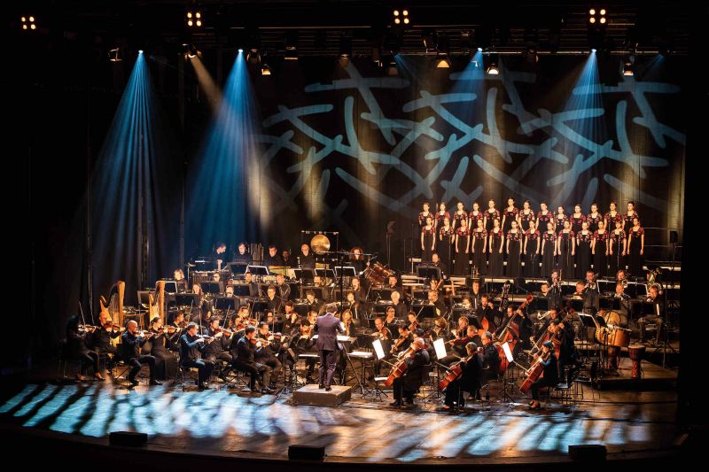 Janáčkova filharmonie Ostrava, Koncertní sbor Permoník, Chuhei Iwasaki, Gong 2023 (foto Marek Lokaj)