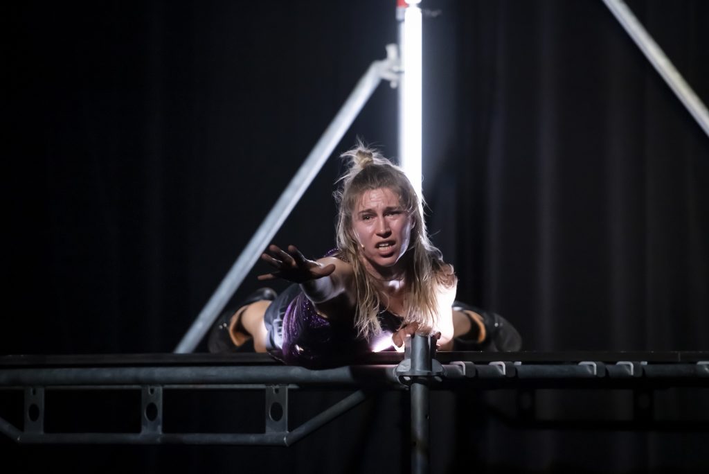 Mette Ingvartsen: The Dancing Public (foto Katja Illner)