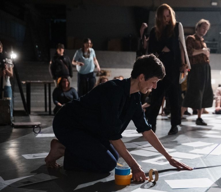 Bettina Neuhaus, přednáška Along the Lines, 5. května 2024, Studio Hrdinů, Praha (foto Tomáš Hejzlar)