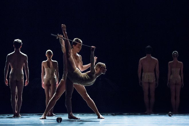 Jiří Kylián: Petit Mort - Serena Green, Uladzimir Ivanou - foto ze zkoušky (foto Pavel Hejný)