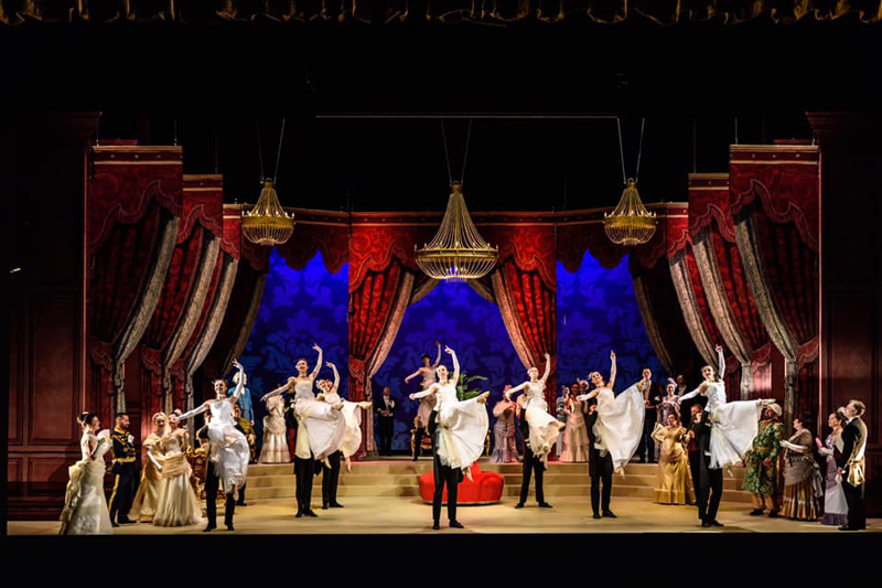 Divadlo J. K. Tyla, J. Strauss ml., Netopýr: (foto Martina Root)