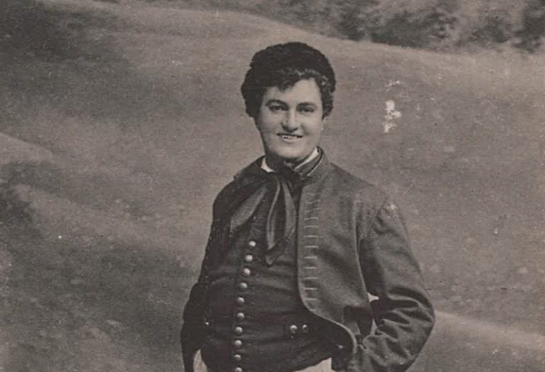 Otakar Mařák jako Jeník ze Smetanovy Prodané nevěsty patrně z prvního nebo druhého angažmá v Národním divadle v Praze. Pohlednice (foto se souhlasem Davida Chaloupky)