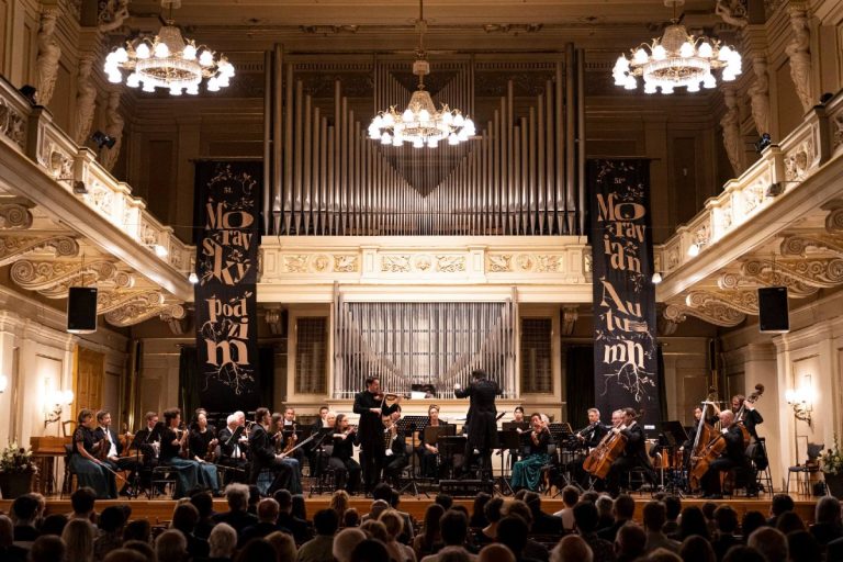 Noah Bendix-Balgley, Württemberský komorní orchestr Heilbronn, Benjamin Reiners, 3. října 2021, Filharmonie Brno (zdroj Moravský podzim)