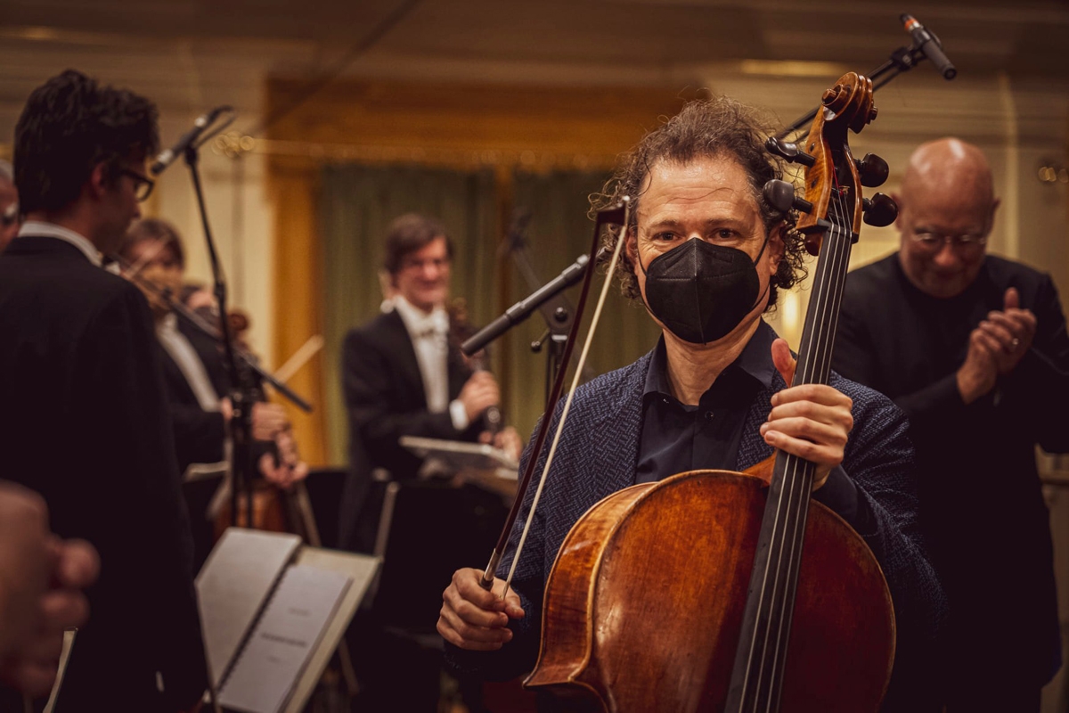 „Světová premiéra!“, 25. listopadu 2021 – Matt Haimovitz, Filharmonie Brno (foto Jiří Jelínek)
