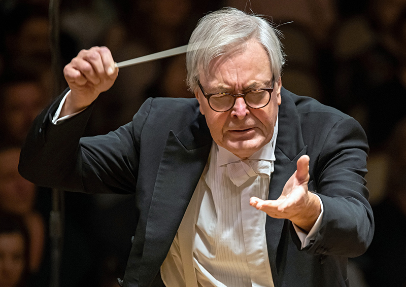 Symfonický orchestr hl. m. Prahy FOK: Brahms / Krček / Rachmaninov 25. ledna 2023 – Petr Altrichter (foto Petr Dyrc)