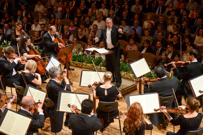 Pražské jaro 2016: Academy of St Martin in the Fields, Murray Perahia - Dvořákova síň Rudolfinum Praha 2016 (foto © Pražské jaro – Ivan Malý)
