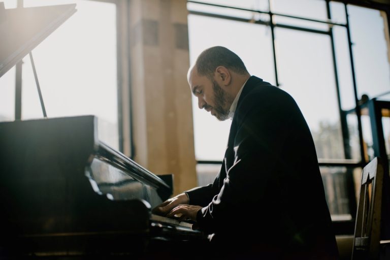 Kirill Gerstein (foto Marco Borggreve)