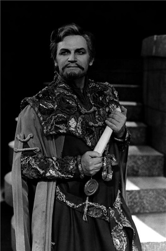 B. Smetana: Čertova stěna - J. Souček (Vok) - ND Praha 1983 (foto Jaromír Svoboda)