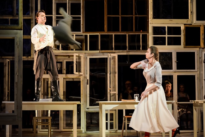 B. Smetana: Hubička - Aleš Briscein (Lukáš), Pavla Vykopalová (Vendulka) - ND Brno 2015 (foto Marek Olbrzymek)