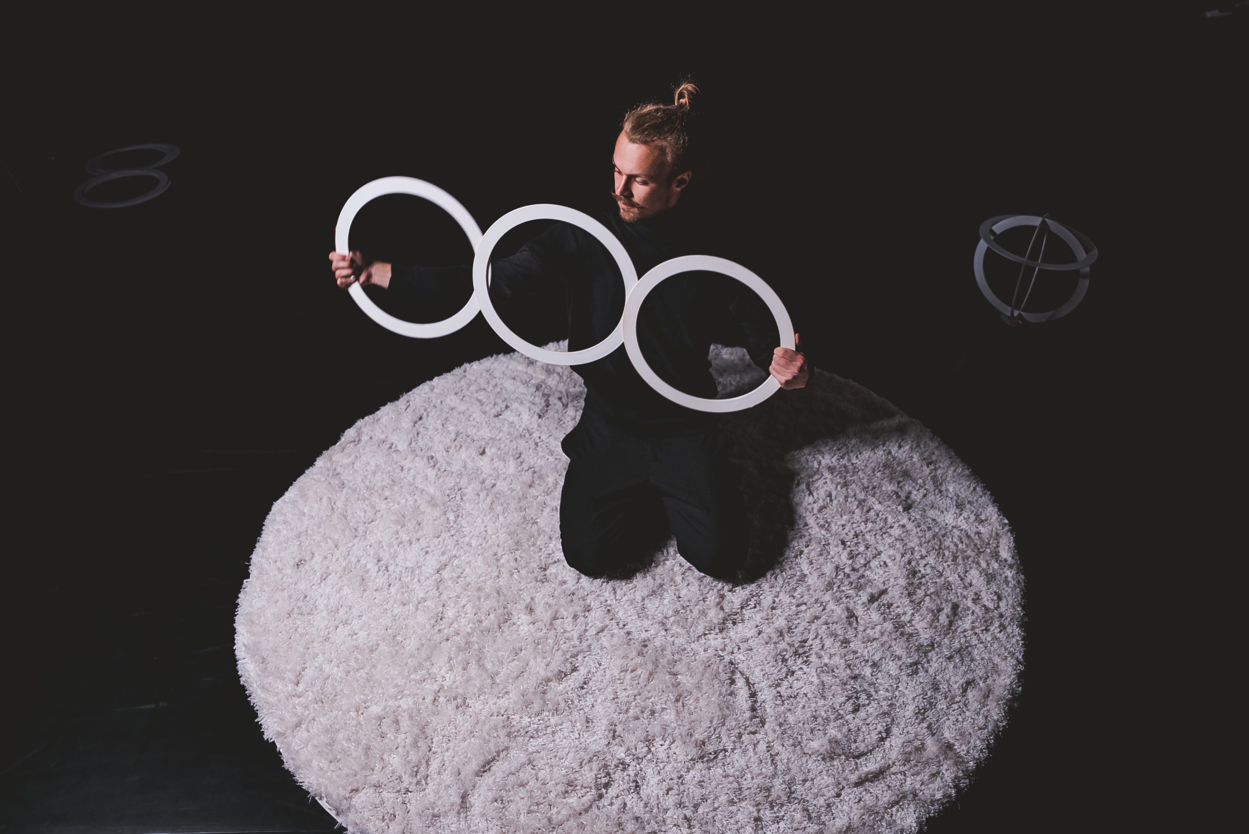 Aleš Hrdlička: Orbiting Zero (foto Jakub Dušek)