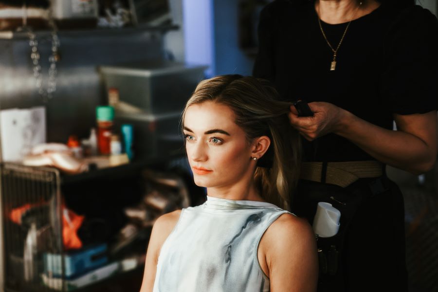 Anna Rose O'Sullivan v zákulisí Královského baletu (foto Dasa Wharton)