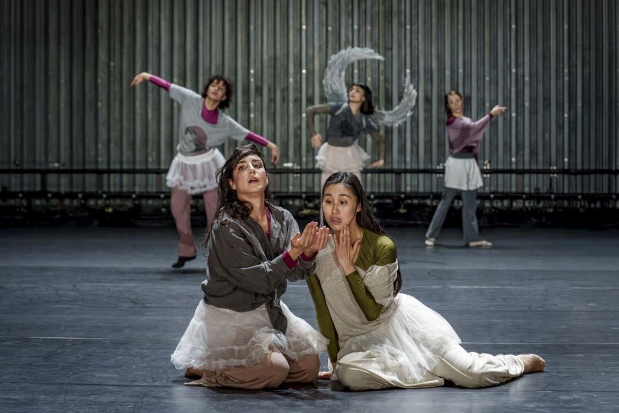 Ballett Basel, Julia & Romeo první část (foto Ingo Höhn)