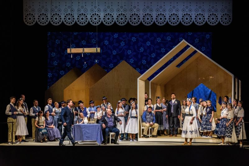 Bedřich Smetana: Hubička – Richard Samek, Pavel Klečka, Martin Bárta, Ivana Veberová, Divadlo J. K. Tyla v Plzni (zdroj Divadlo J. K. Tyla v Plzni)