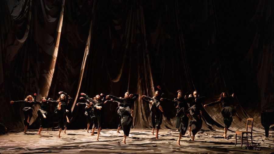 Bobbi Jene Smith, Celeste Oram – Marie & Pierre (foto Jubal Battisti, Theater Basel 2023)