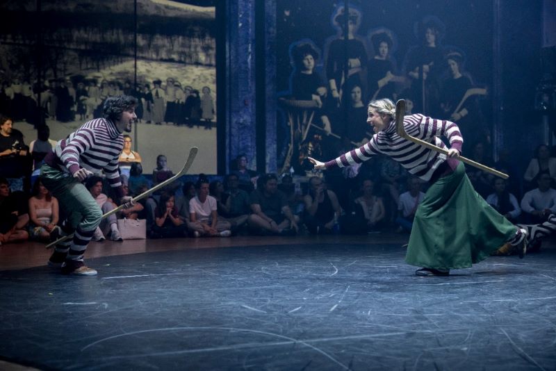 Cirque Éloize – Bon Voyage (foto Benoit Z. Leroux)