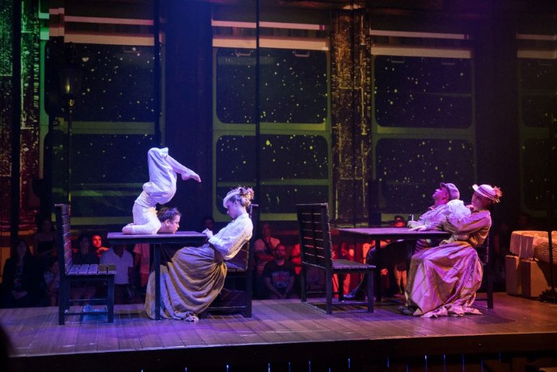 Cirque Éloize – Bon Voyage (foto Benoit Z. Leroux)