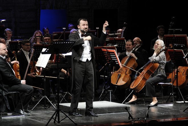 Lazebník má narozeniny!!! – NDM Ostrava 20.2.2016 (foto Martin Popelář)