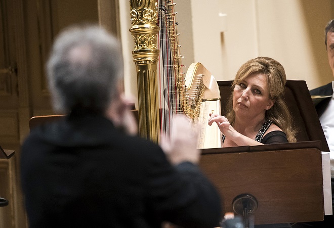 Jana Boušková (harfa) - Manfred Honeck - Česká filharmonie - Praha 17.12.2015 (foto ČF)