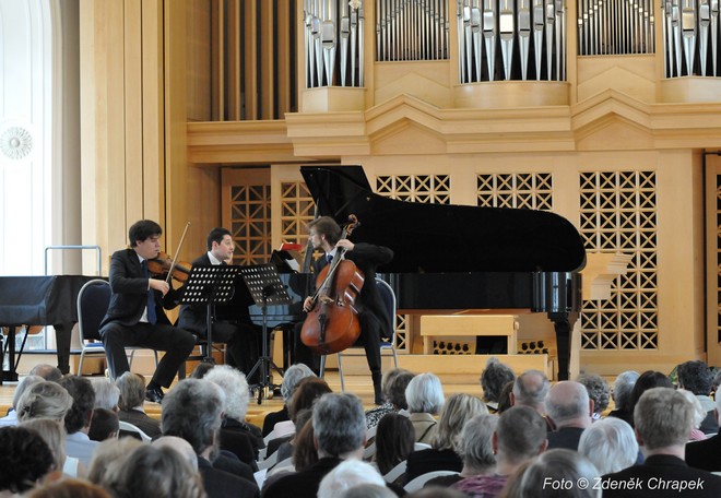 Český spolek pro komorní hudbu - Lobkowicz Trio - Lichtenštejnský palác Praha 2015 (foto Zdeněk Chrapek)