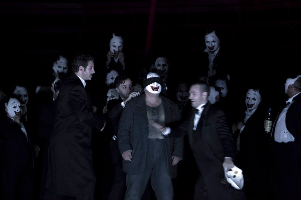 Giuseppe Verdi: Dimitri Platanias (Rigoletto), Chœurs de la Monnaie Koor van de Munt - Théâtre Royal de la Monnaie 2014 (foto Bernd Uhlig)