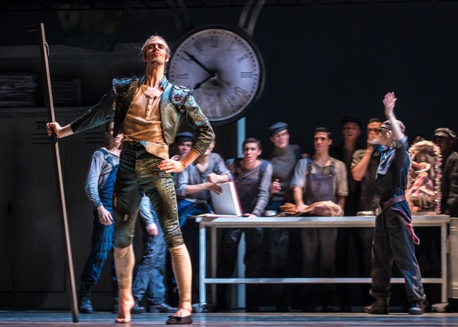 Ludwig Minkus: Don Quixote – choreografia Aaron S. Watkin – Christian Bauch (Alonso Quixano/Don Quixote) – Semperoper Ballett Drážďany 2016 (foto Ian Whalen)
